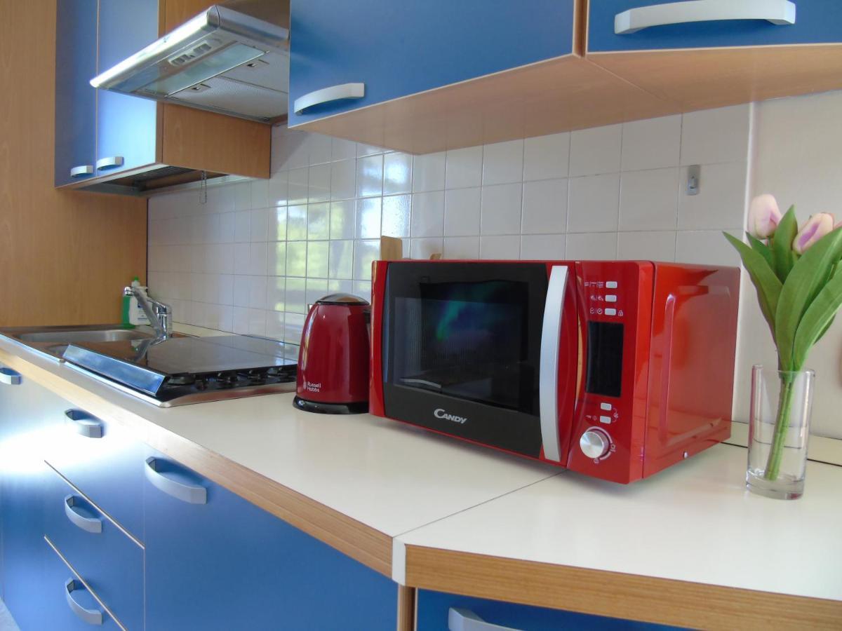 Апартаменты Discovery Flat With Pool & Bikes Сирмионе Экстерьер фото